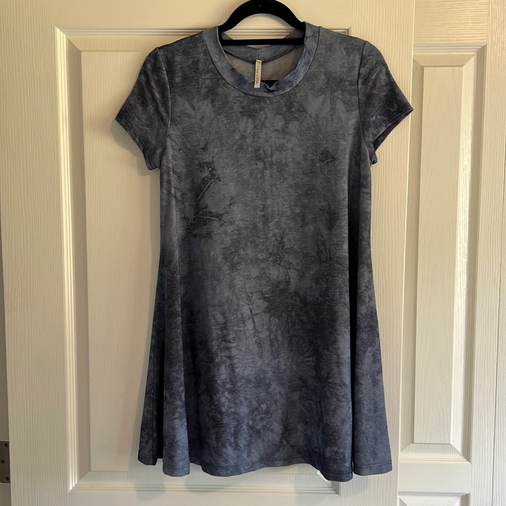 Boutique Short Sleeve Blue Mini Summer Dress Size Medium